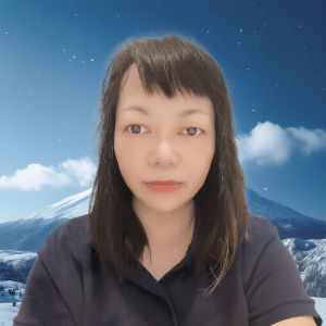 Photograph of Tina Hua