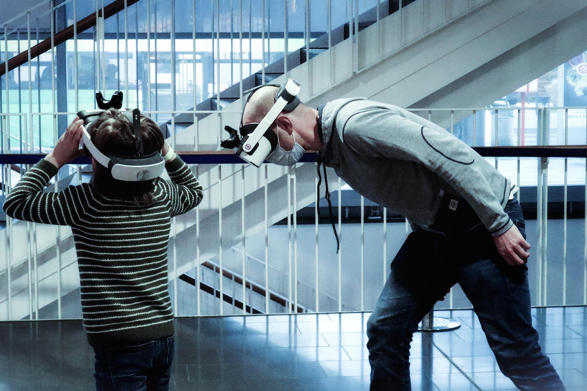 Can VR Meetings Make Remote Conversations Feel More Natural?