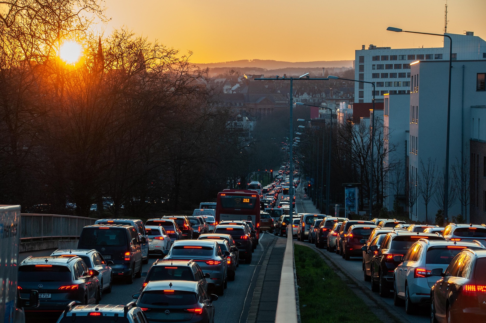Why Do Remote Teams Struggle to Feel Connected?